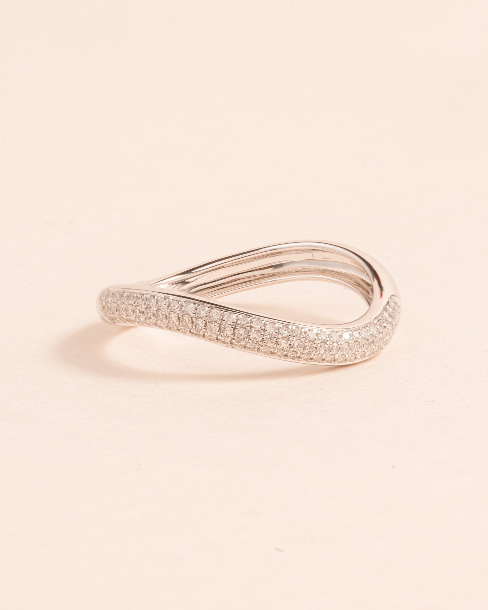 Diamond Wavy Ring - Sparkle Society