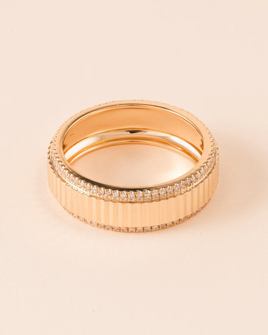 Pave Outline Fluted Gold Ring - Sparkle Society